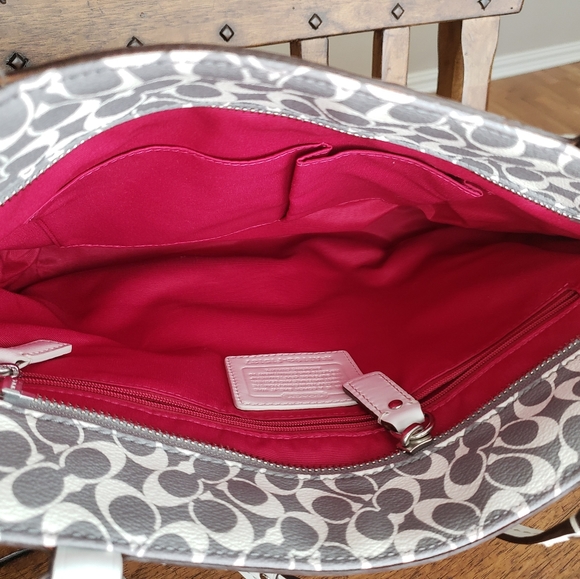 NWOT COACH purse! - Picture 3 of 5